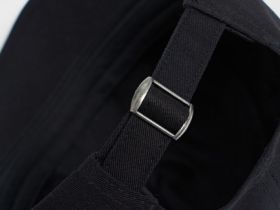 Бейсболка с объёмной вышивкой, Черный