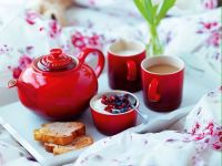 Le Creuset Заварочный чайник классический 1,3 л, вишневый Le Creuset