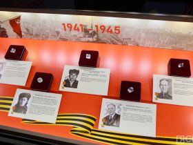 В Якутии открылась выставка «Алмазы героев России»