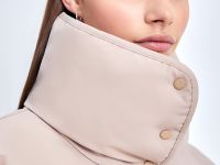 Пуховик с воротником-стойкой