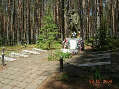 Братская могила советских воинов, павших в боях с фашистами