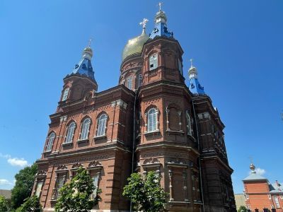 Собор Михаила Архангела с интерьером