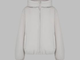 Утепленная куртка с искусственным наполнителем