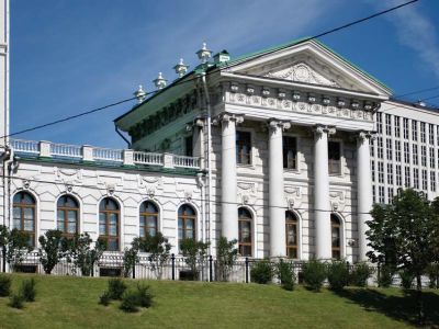 Боковой флигель