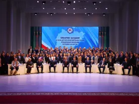 Глава Якутии заявил о необходимости повышения зарплат муниципальным работникам