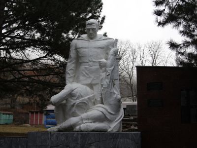 Обелиск воинам-однополчанам, погибшим в годы Великой Отечественной войны