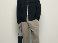 Ветровка из хлопка с нагрудными карманами