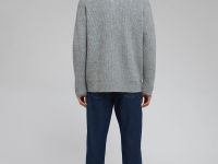 Свитер с шерстью