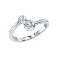 Серебряное кольцо с фианитами