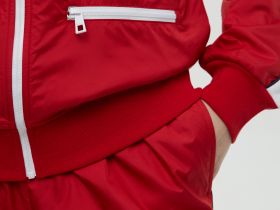 Олимпийка с контрастной отделкой из капсулы ретро