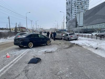 Массовое ДТП произошло в Якутске на Вилюйском тракте