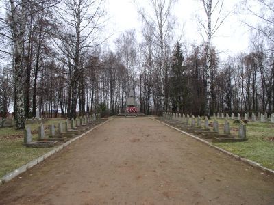 Братское кладбище воинов Советской Армии погибших в 1941-1943 гг.