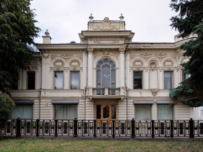 Архитектурный коктейль. Прогулка по центру от классицизма до постмодернизма (Исторический центр Казани)