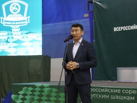 Кубок Ил Дархана по шашкам собрал в Якутске более 200 участников