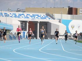 Порядка 300 юных легкоатлетов собрало первенство Якутии