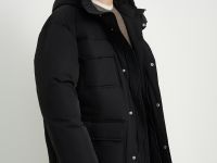 Пуховое пальто с накладными карманами