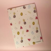 Тетрадь в точку Pineapple А5 24 л 90 г, золотое тиснение, бумага слоновая кость, сшивка