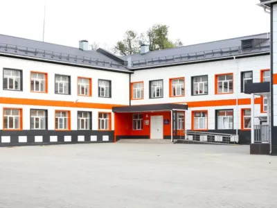 Якутия завершила капитальный ремонт школы в ДНР / Саина Титова   