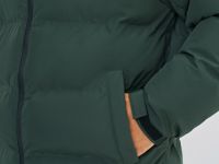 Утеплённая куртка с капюшоном и бесшовной стёжкой, Зеленый