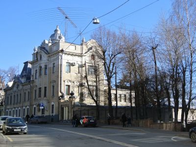 Усадьба Латышевых - Бахрушиных - Бардыгиных, XIX в., 1911 г., архитекторы А.В.Иванов, К.К.Гиппиус, И.Т.Барютин, С.Ф.Воскресенский (?)