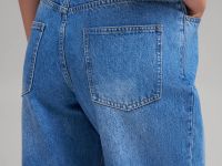Джинсы прямого кроя