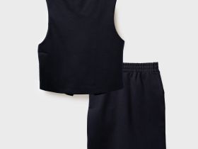 Комплект трикотажный для девочек: жилет, юбка