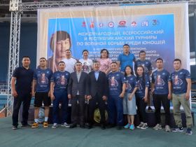 Названы победители юношеского турнира по вольной борьбе в честь олимпийского чемпиона Павла Пинигина