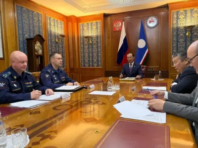 Глава Якутии провел рабочую встречу с замначальника Службы спецконтроля Минобороны РФ