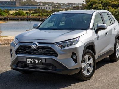 Новый Toyota RAV4 начали собирать в России