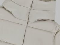 Утепленное пальто с капюшоном