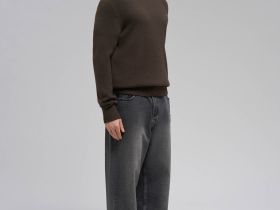 Джемпер прямого силуэта с добавлением шерсти