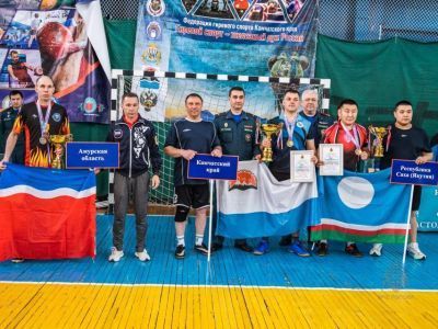 Якутские сотрудники МЧС стали призерами дальневосточных соревнований по настольному теннису