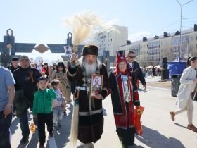 Фото. В Якутске акция «Бессмертный полк» собрала более 50 тысяч человек