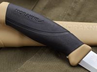 Нож с фиксированным лезвием Morakniv Companion Desert, сталь Sandvik 12С27, рукоять резина/пластик