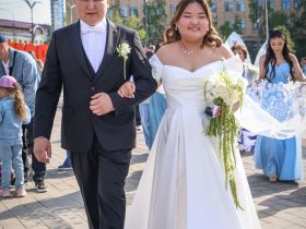 Первая торжественная регистрация брака состоялась на площади Республики