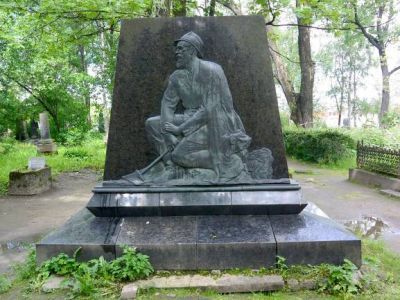 Могила Лутугина Л.И. (1864-1915), геолога