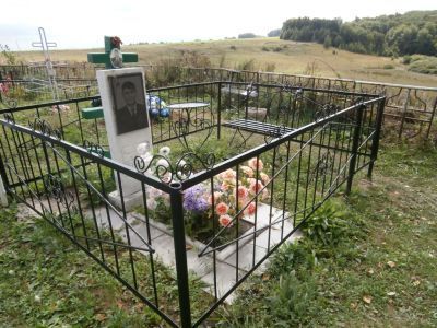 Могила Лозгачева Семена Семеновича, кавалера Ордена Славы трех степеней (1919-1992 гг.)