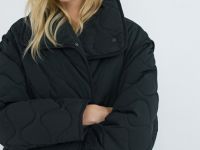 Длинное стёганое пальто с поясом, Черный