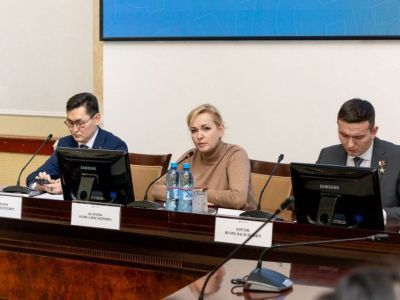 Руководитель Комитета семей воинов Отечества России Юлия Белехова посетила СВФУ