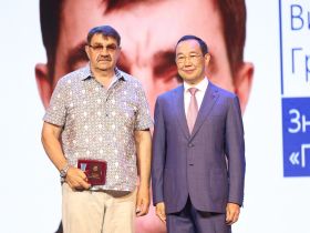 Глава Якутии поздравил с юбилеем Мирного и алмазодобывающей промышленности