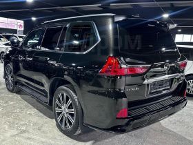 До 18 млн рублей: обзор самых дорогих автомобилей, выставленных на продажу в Якутске