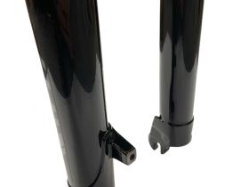 Rst Вилка RST Dirt RA 26 1-1/8 x 260mm, ход 100мм V-Disc, цвет Черный