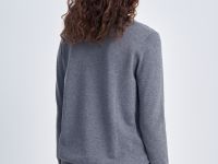 Джемпер с v-образным вырезом