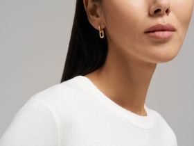 Легкий базовый джемпер прямого кроя