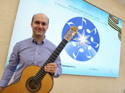 Известный гитарист Ровшан Мамедкулиев вошел в состав жюри конкурса «Созвездия Арктики»