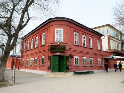 Дом Моисеева, в котором жил в 1869-1874 г.г. А.П.Чехов