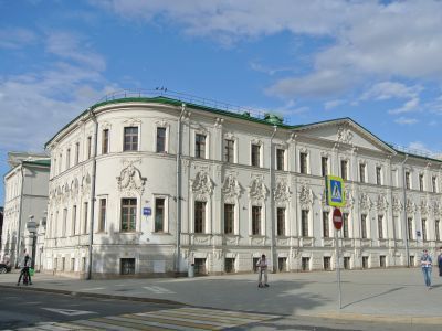 Городская усадьба Я.П.Шаховского-И.И.Краузе-Осиповских, кон. XVIII в.-XX в.: Главный дом, 1783 г., 1810-е-1820-е гг., 1852 г., кон. XIX в.