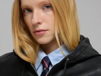 Кожаная куртка-худи с капюшоном