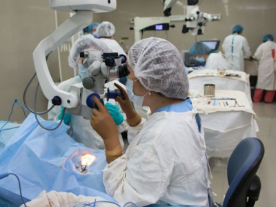 Иван Луцкан: хирурги-офтальмологи выполняют более 50 операций в день