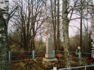 Братская могила советских воинов, погибших в годы Великой Отечественной войны